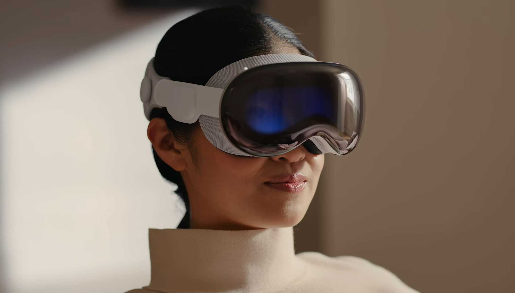 Apple presenta Vision Pro, il nuovo visore per realtà aumentata